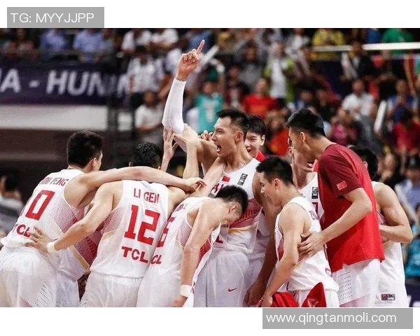 301老鹰与步行者激战正酣赛季关键战役引发球迷热议